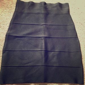 BCBG MaxAzria Black Short bandage skirt